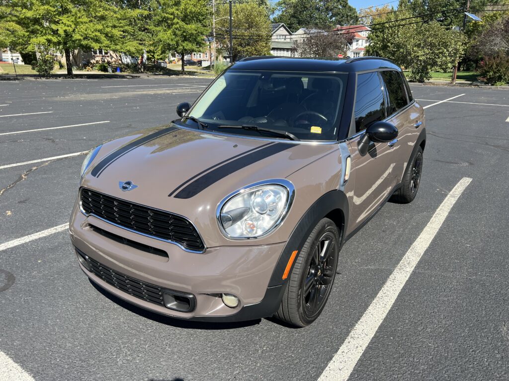 Mini Cooper for rent | Rapid Road Rentals