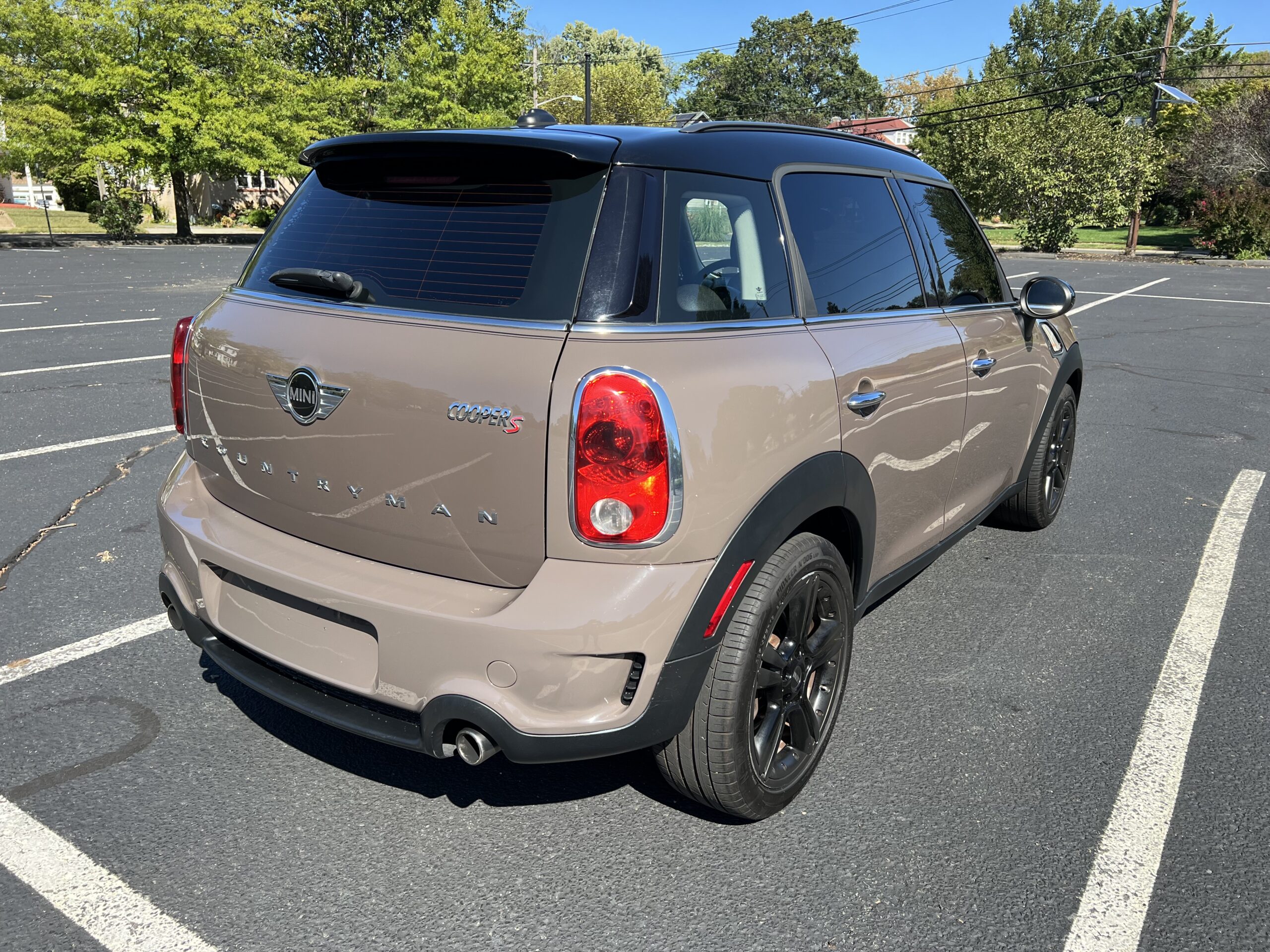 Mini Cooper Countryman available for rent near me